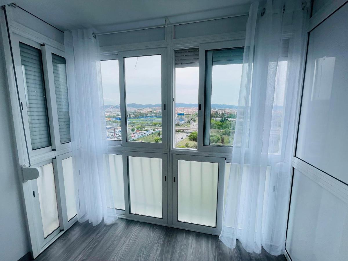 Barca 5 New Beach Apartment Сан-Адріа-де-Бесос Екстер'єр фото